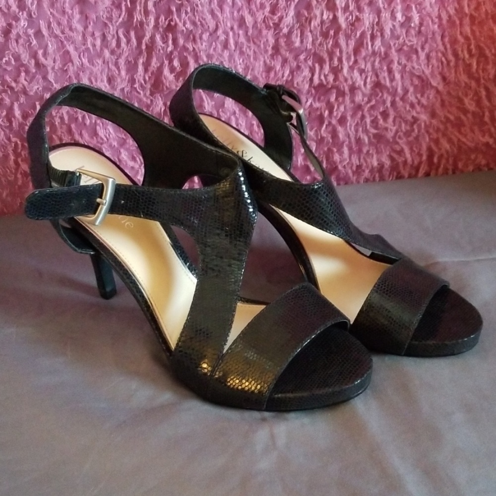 Kelly and Katie Petra